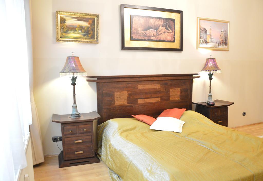 Classic Flat At Basilica Leilighet Budapest Eksteriør bilde